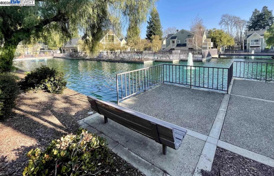 140 Reflections Dr # 24