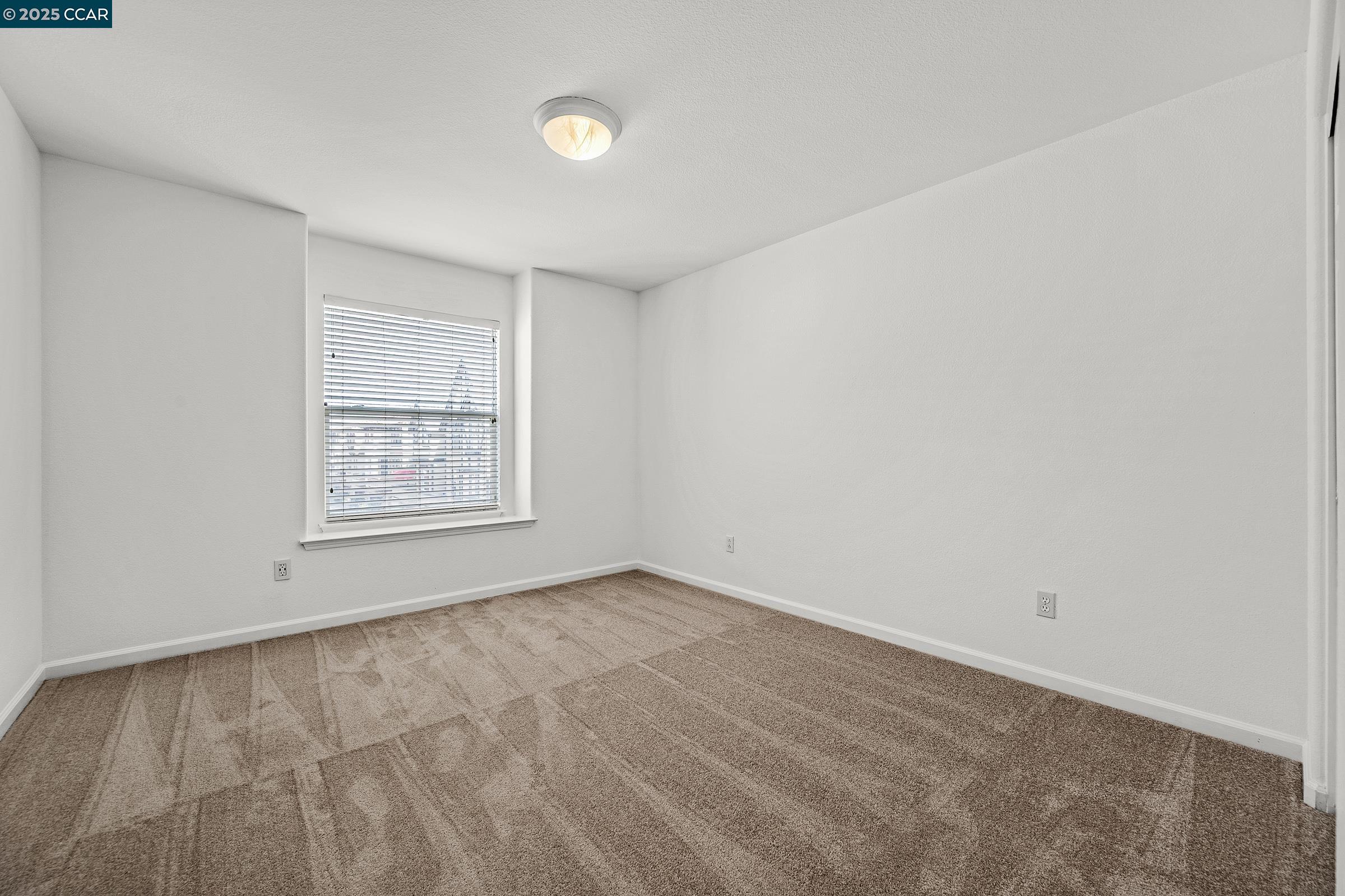 2392 Millstream