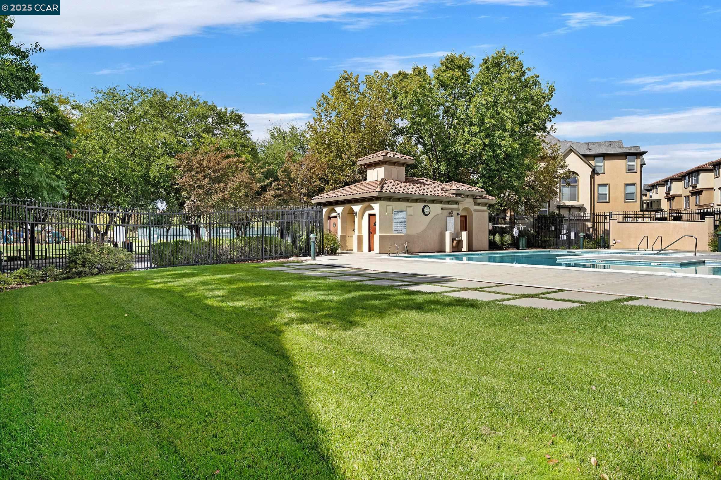 2392 Millstream