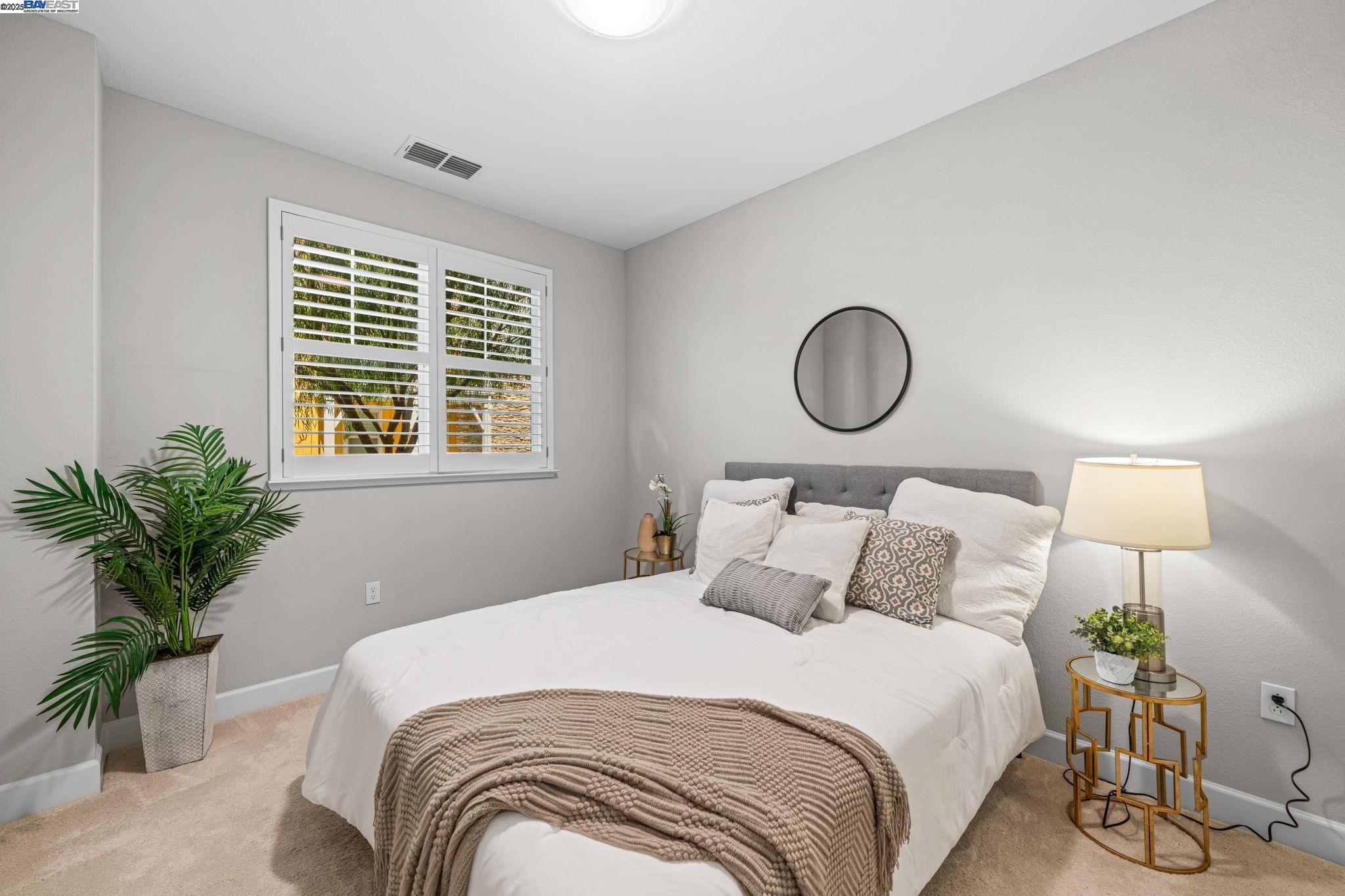 389 Basswood Cmn # 9, Livermore Unit: 9