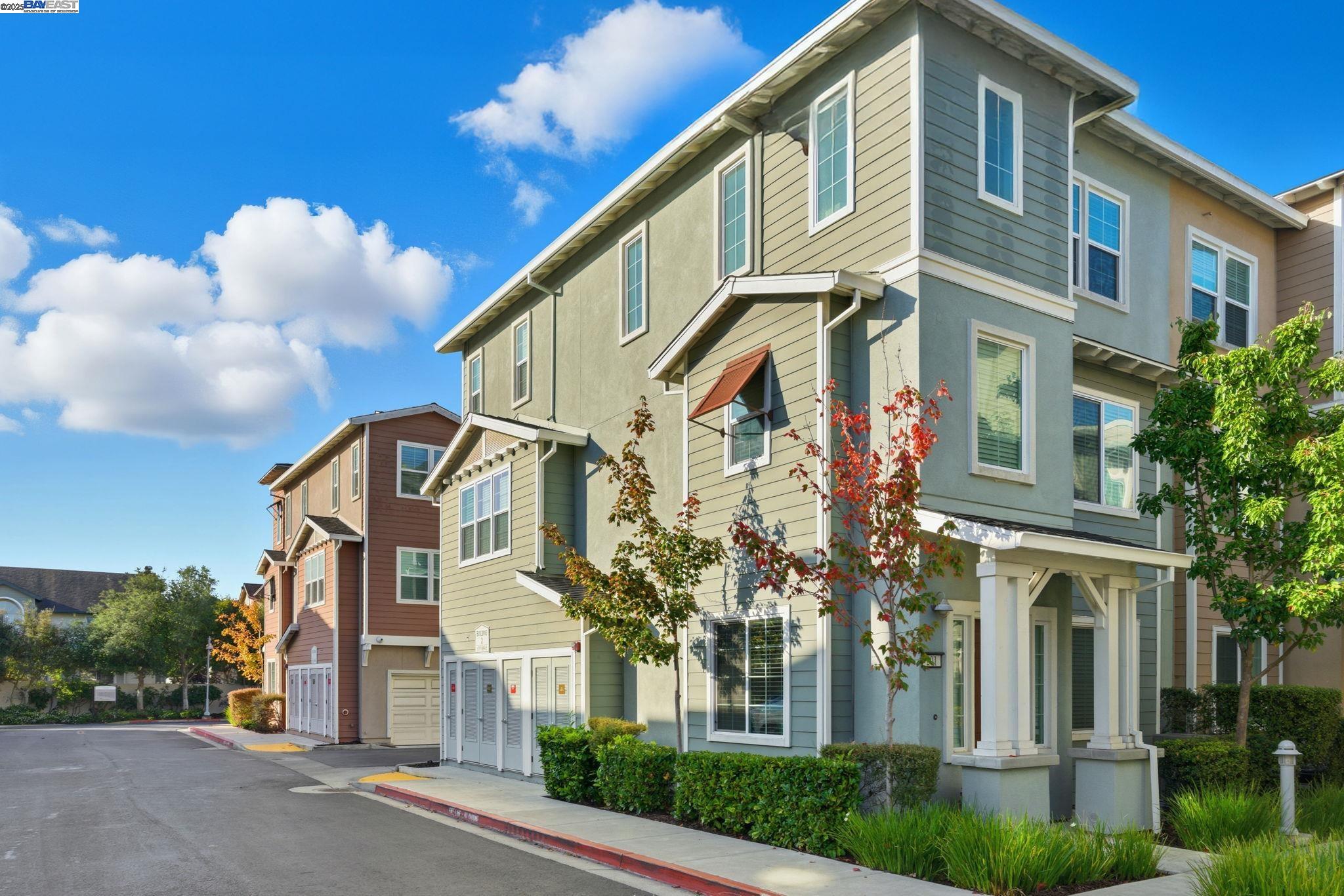 201 Jetty Dr, Richmond