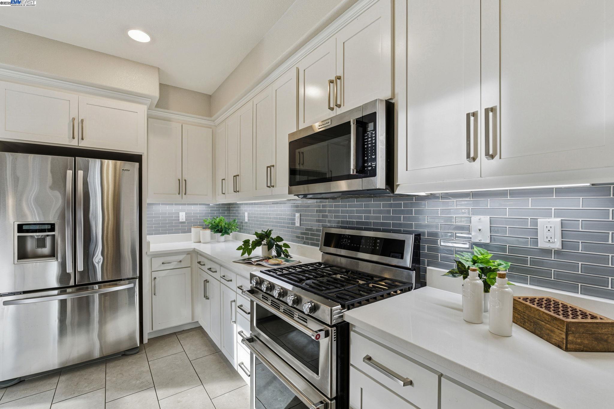 201 Jetty Dr, Richmond