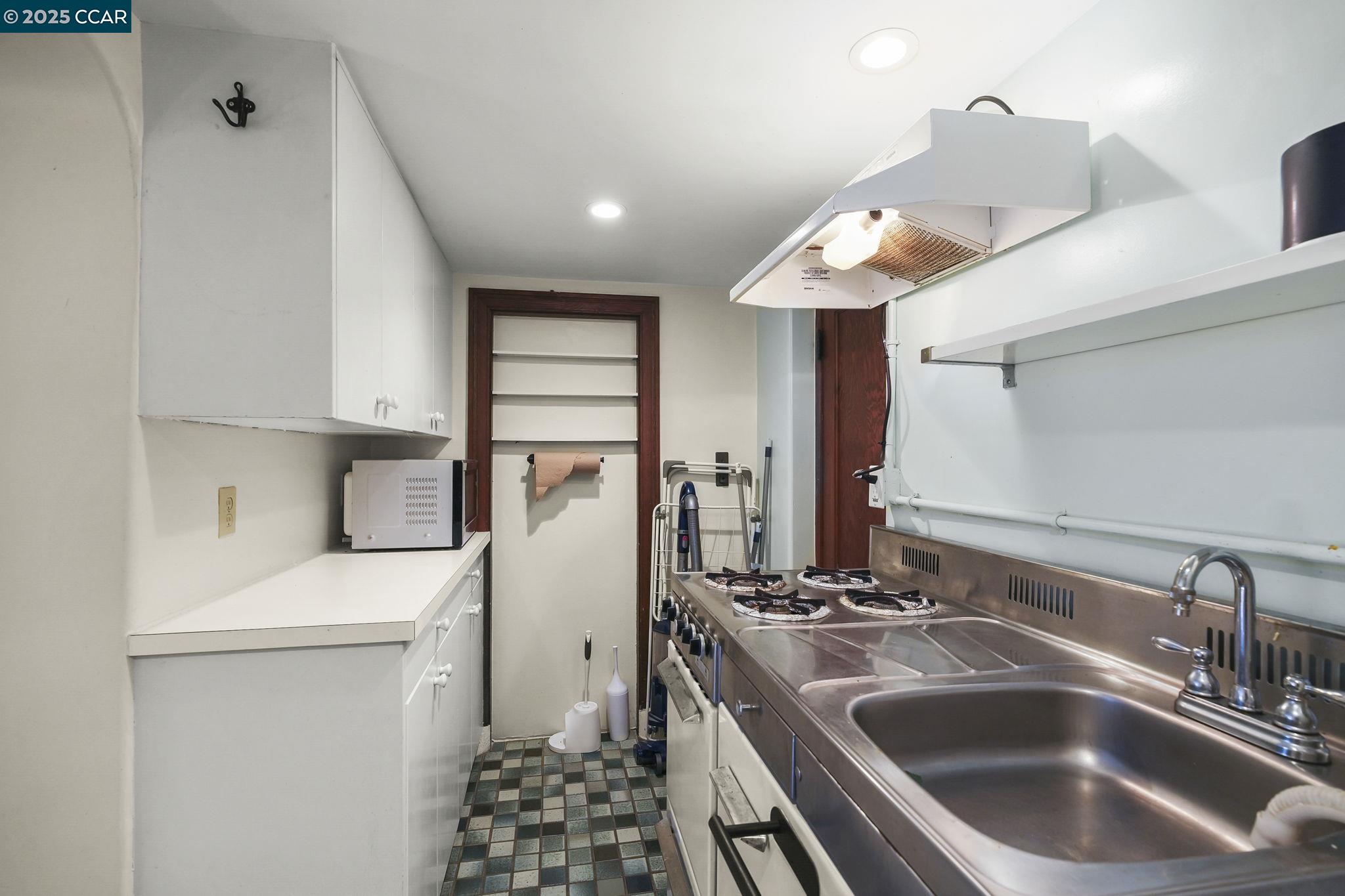 1407 Euclid Ave, Berkeley