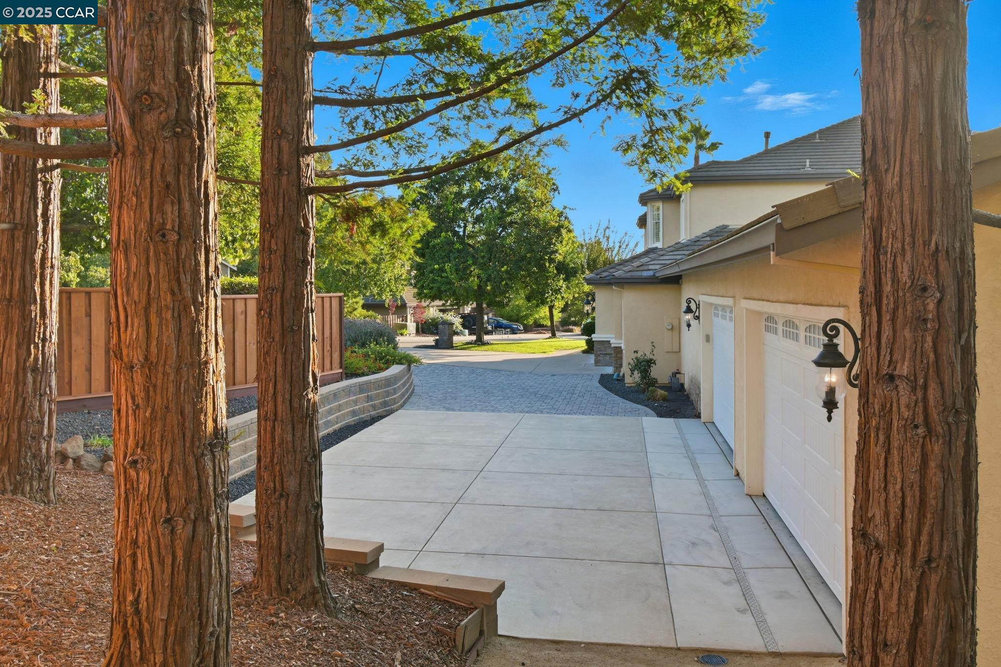 1975 Holly Creek Pl, Concord