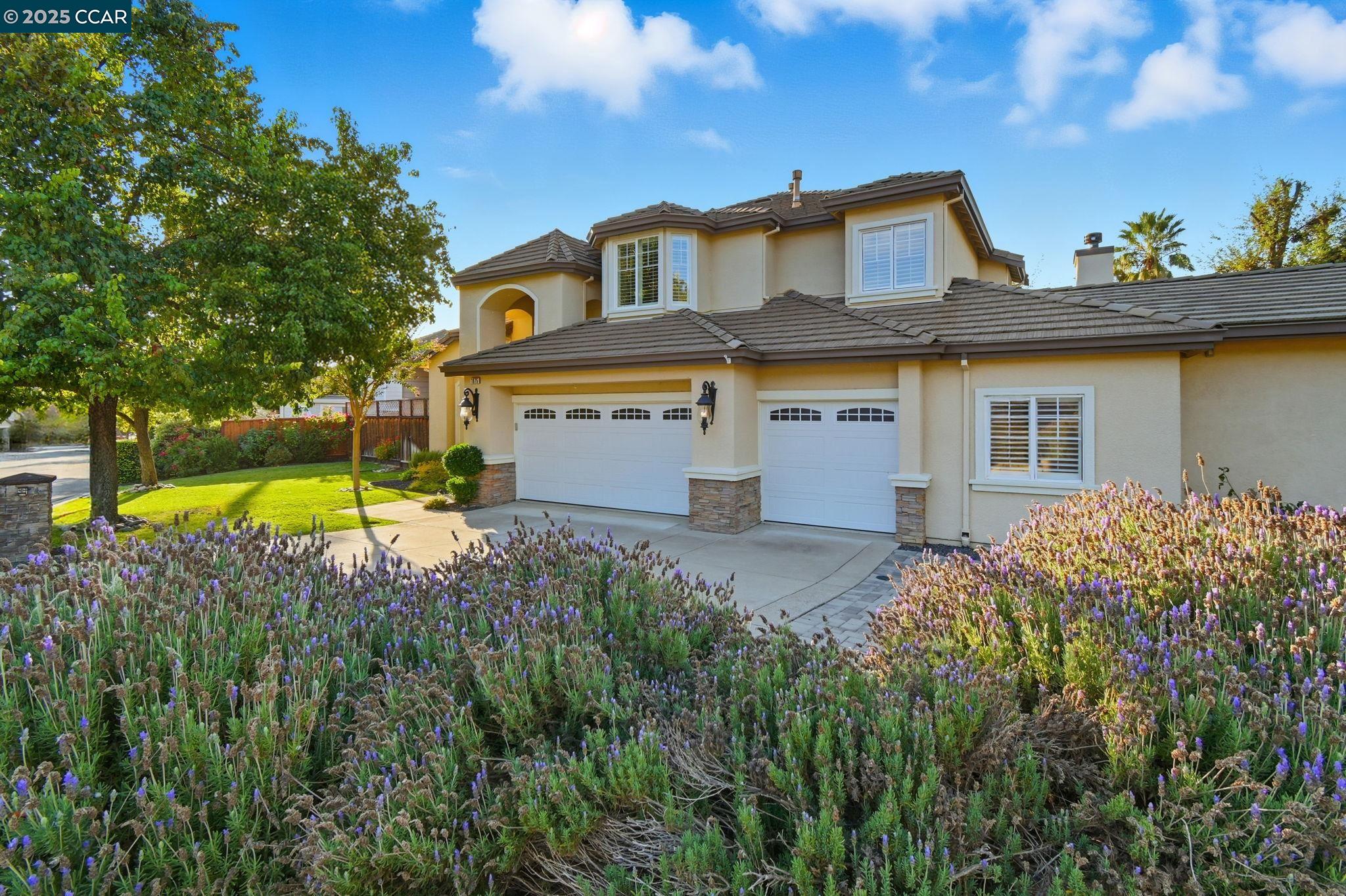 1975 Holly Creek Pl, Concord