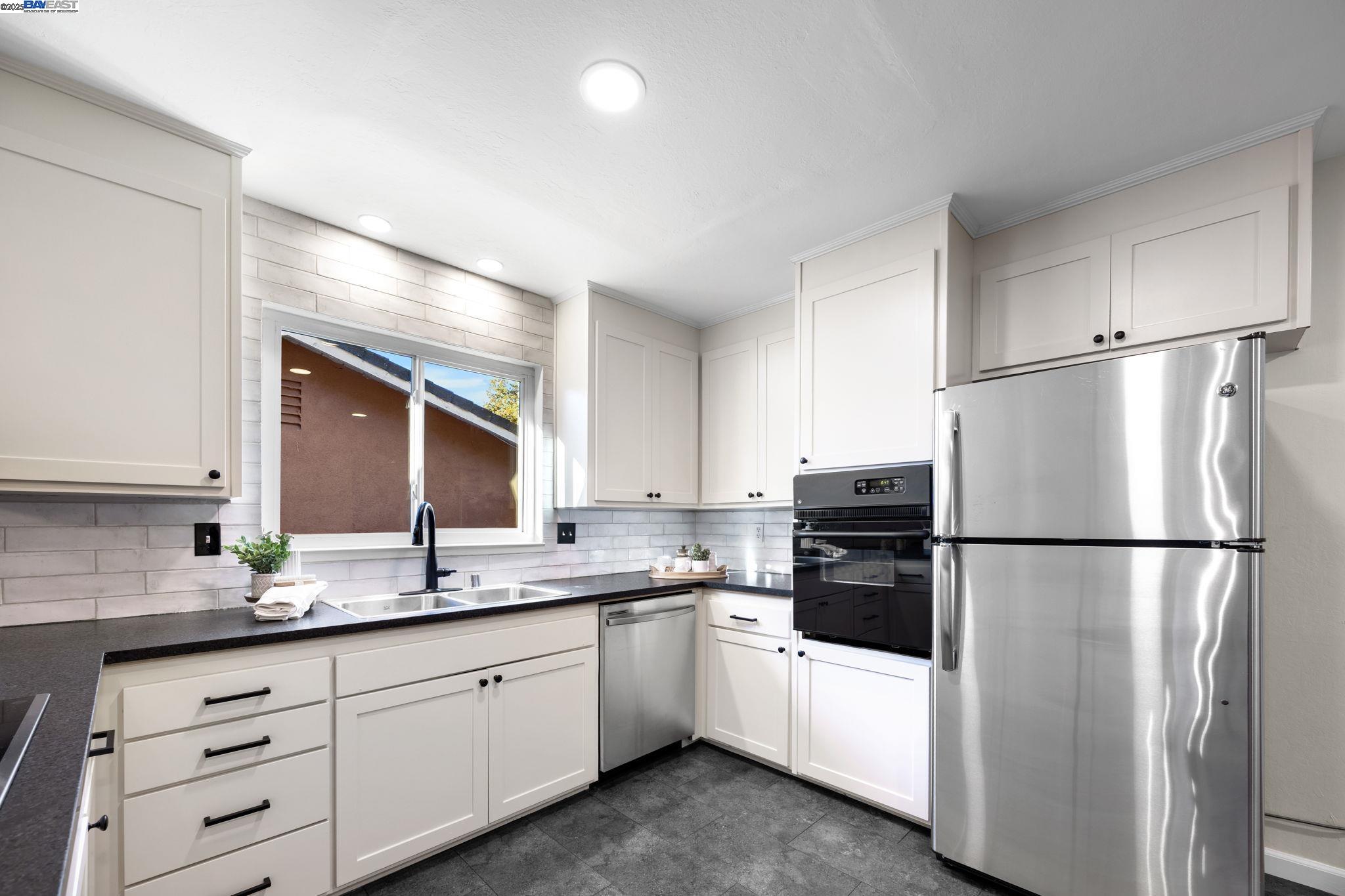 19554 Jaydine St, Castro Valley