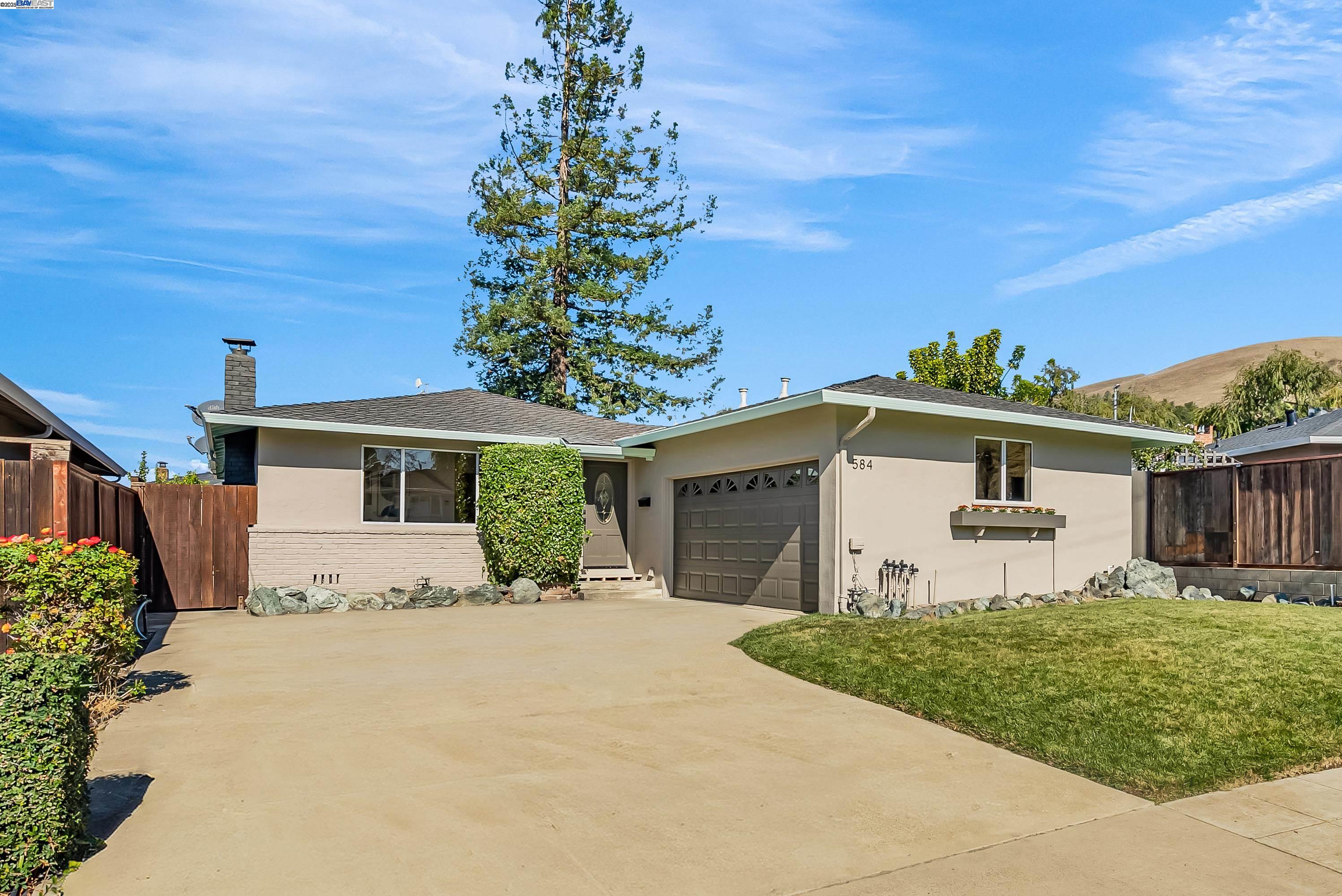 584 Eleanor Place, Hayward