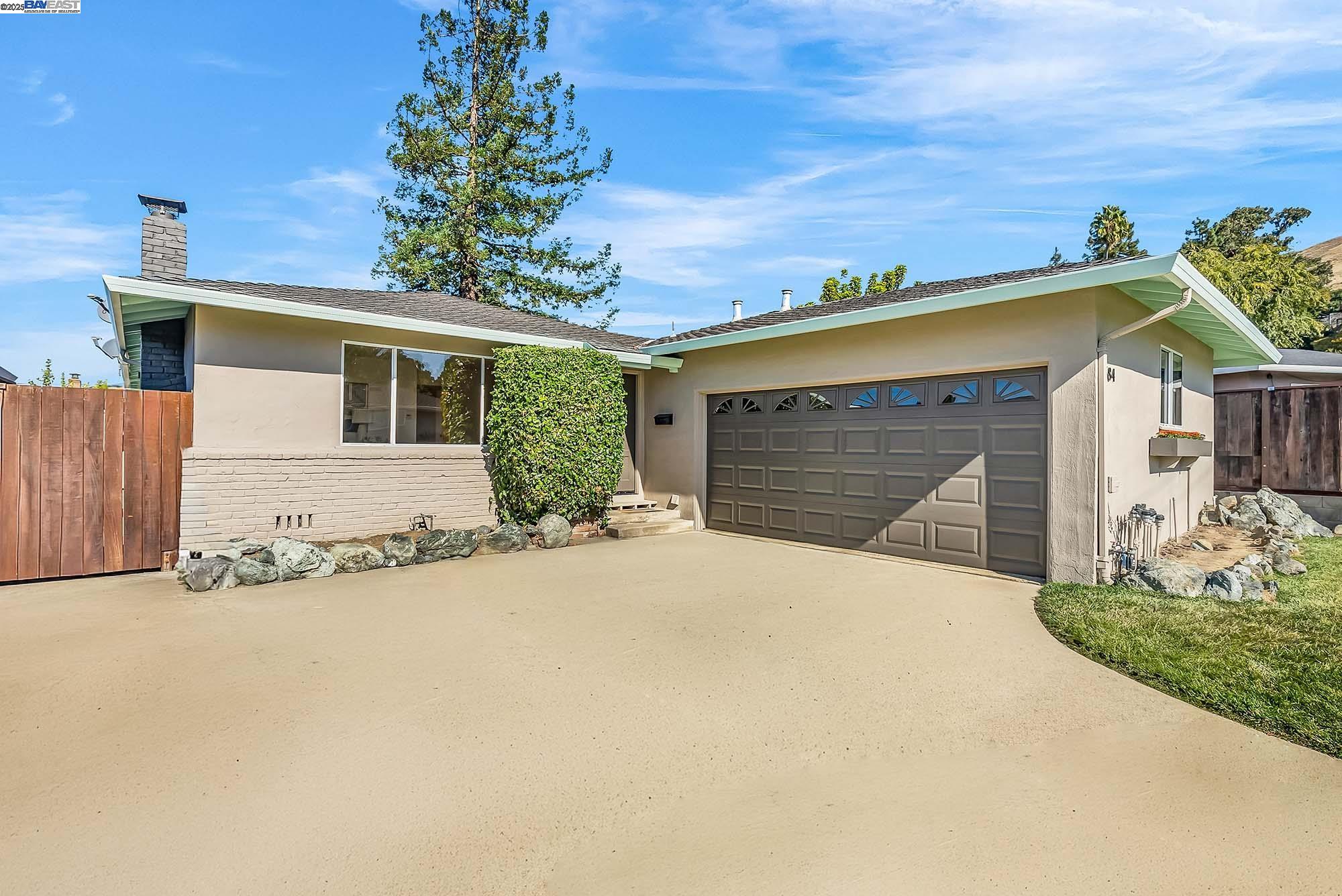 584 Eleanor Place, Hayward