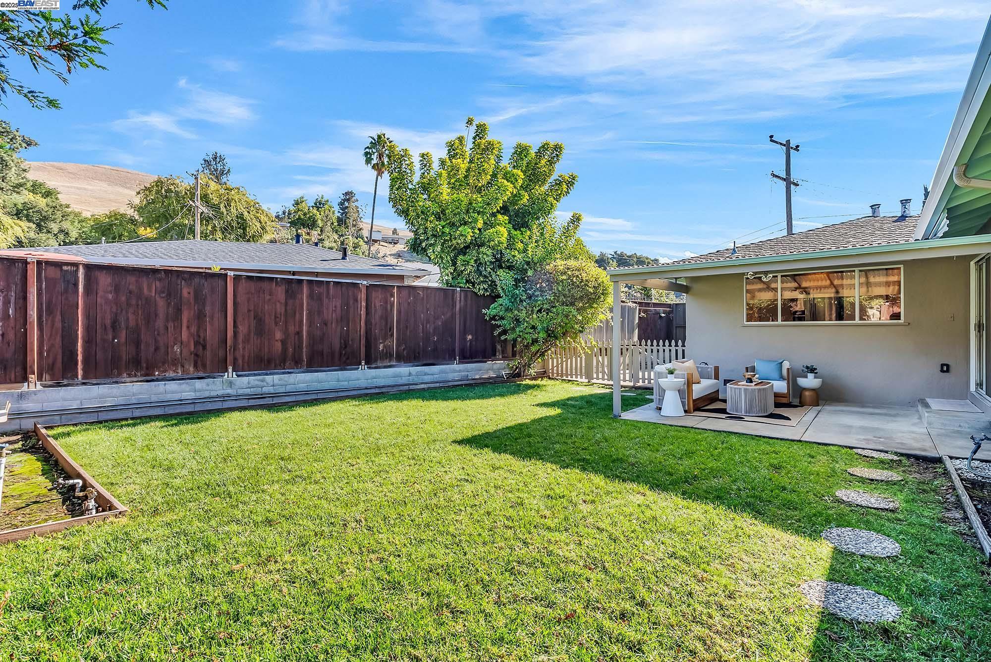 584 Eleanor Place, Hayward