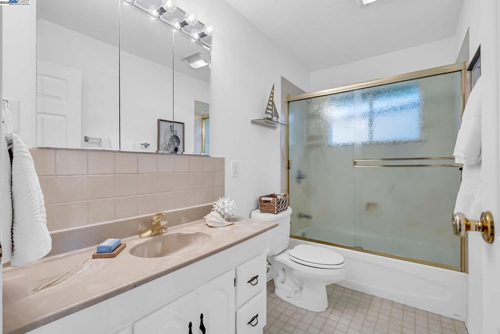 584 Eleanor Place, Hayward