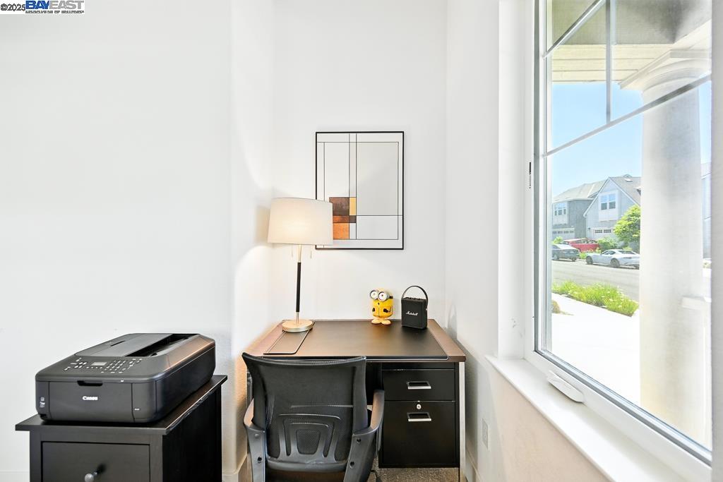 2100 Carbondale, Dublin