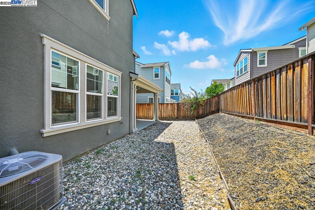 2100 Carbondale, Dublin