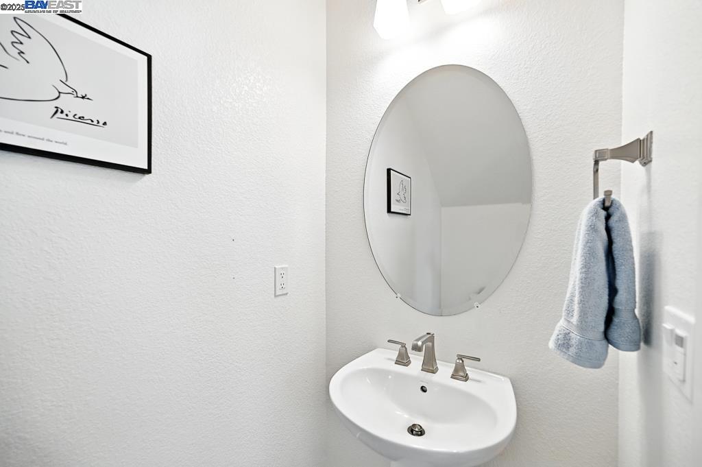 2100 Carbondale, Dublin