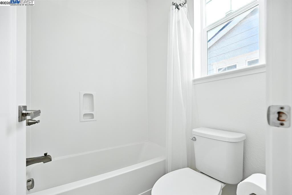 2100 Carbondale, Dublin