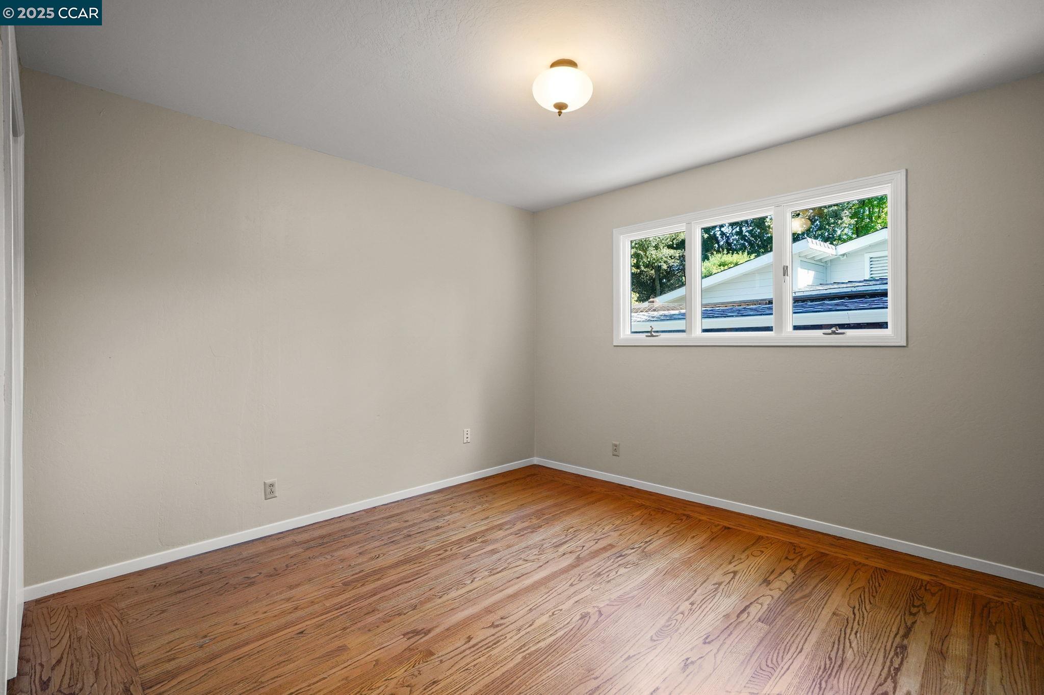 544 Verona Ave, Danville