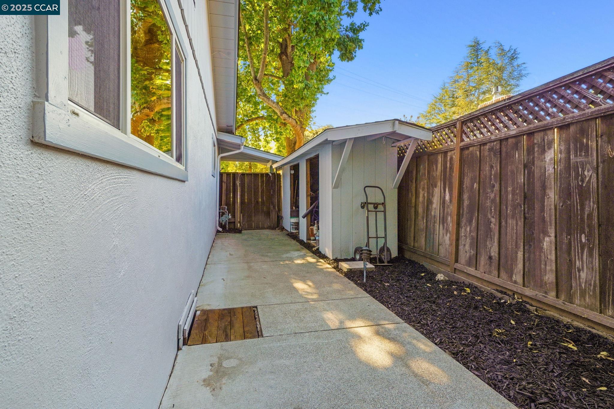 544 Verona Ave, Danville