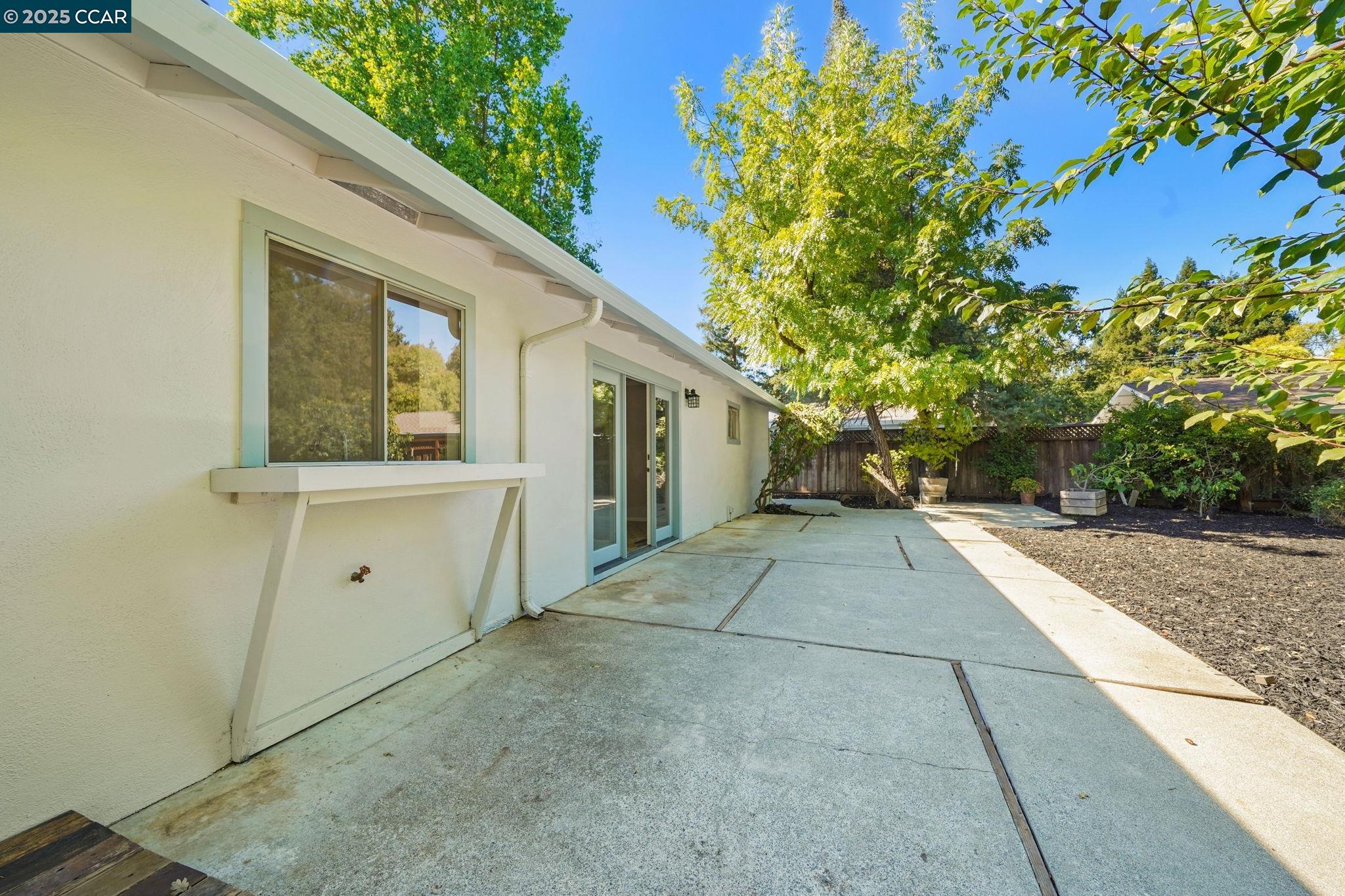 544 Verona Ave, Danville