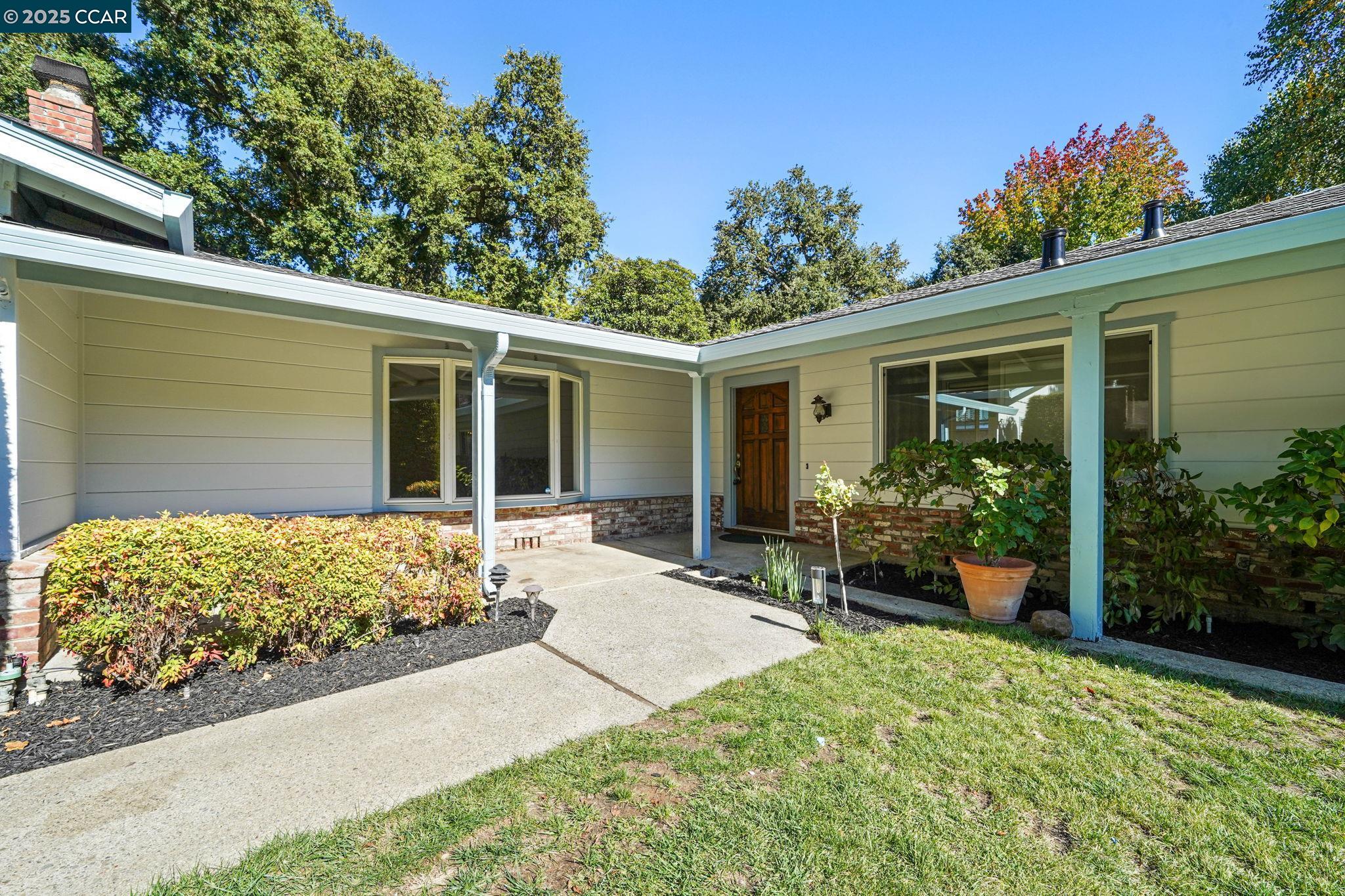 544 Verona Ave, Danville
