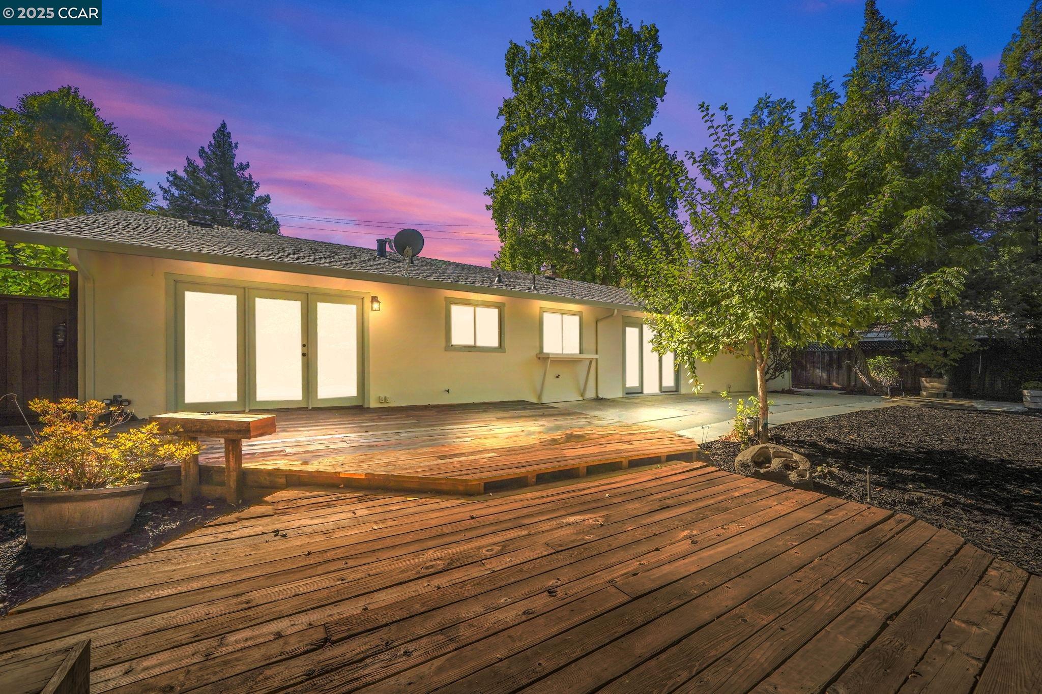 544 Verona Ave, Danville