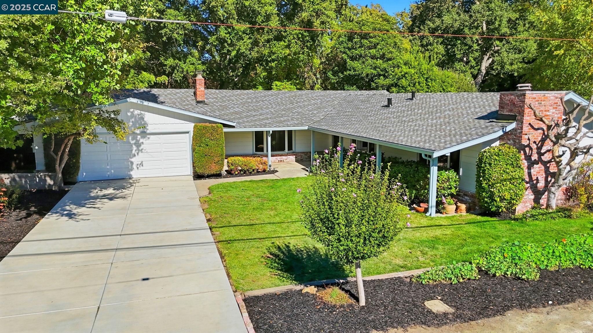 544 Verona Ave, Danville