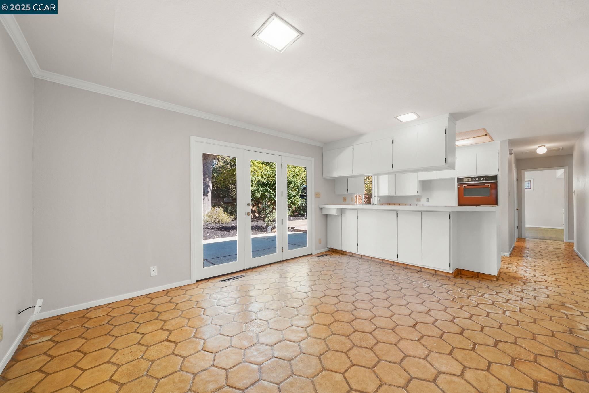 544 Verona Ave, Danville