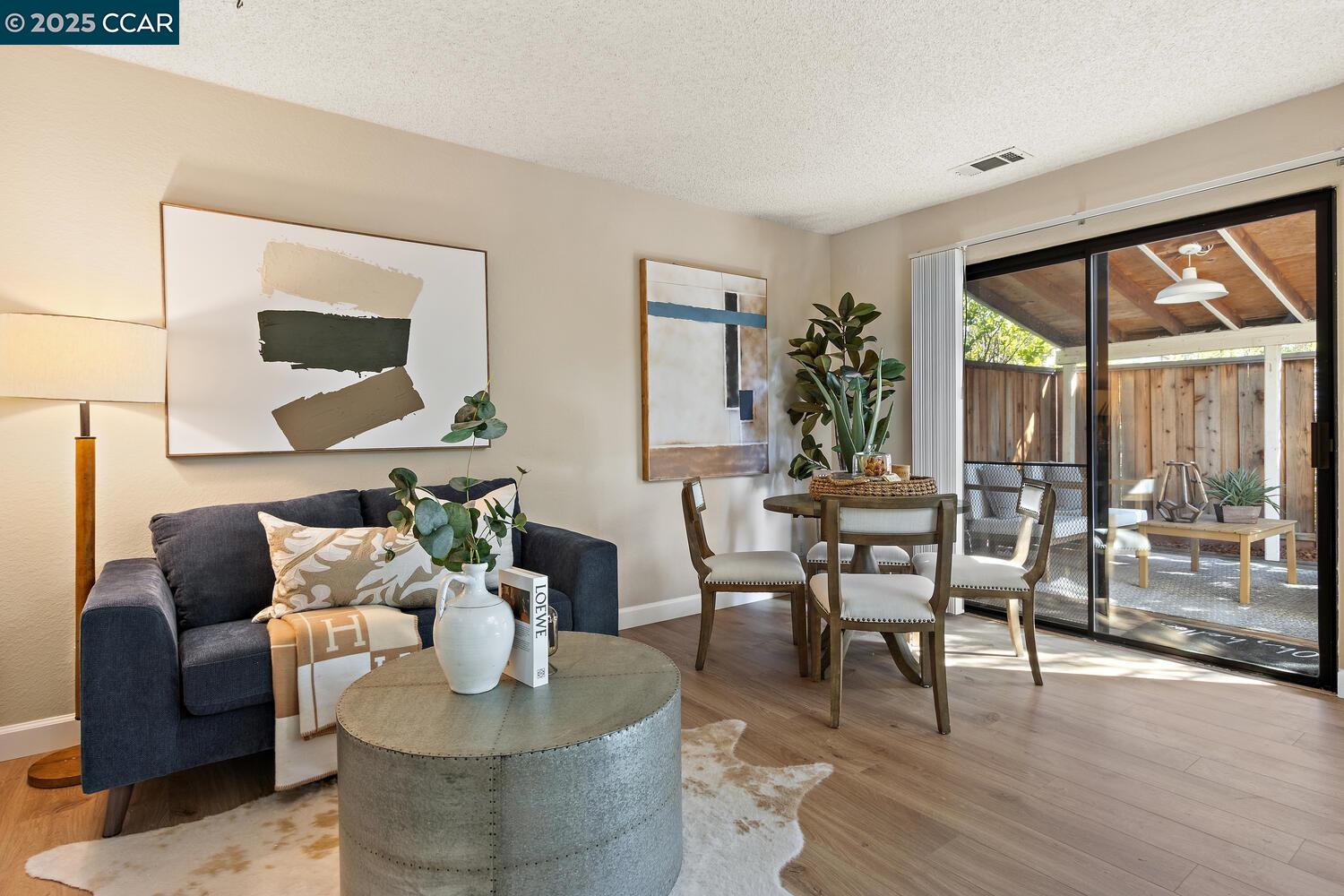 300 Lakehurst Dr, Martinez