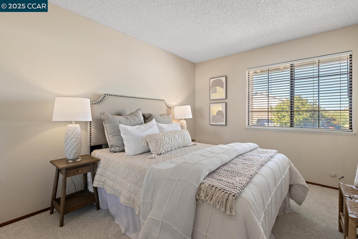 300 Lakehurst Dr, Martinez