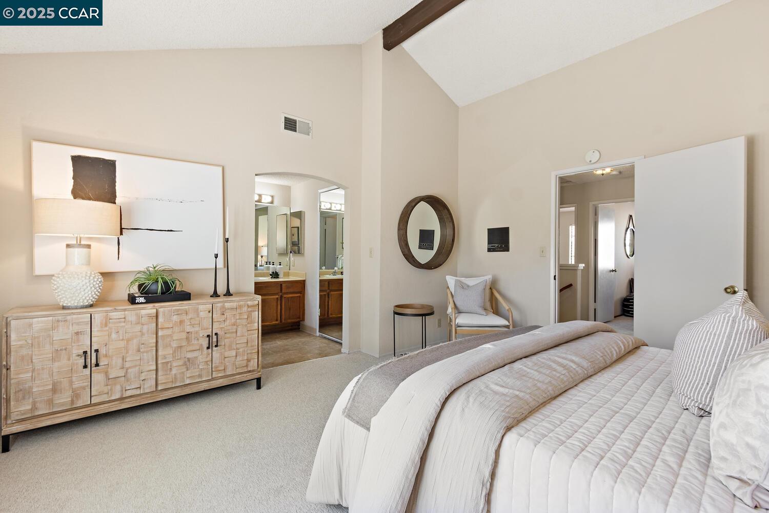 300 Lakehurst Dr, Martinez