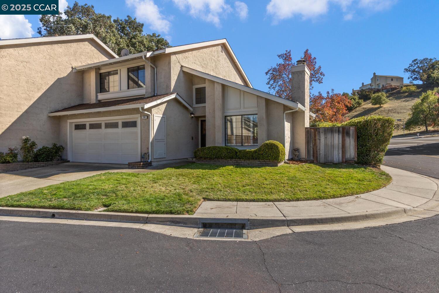 300 Lakehurst Dr, Martinez