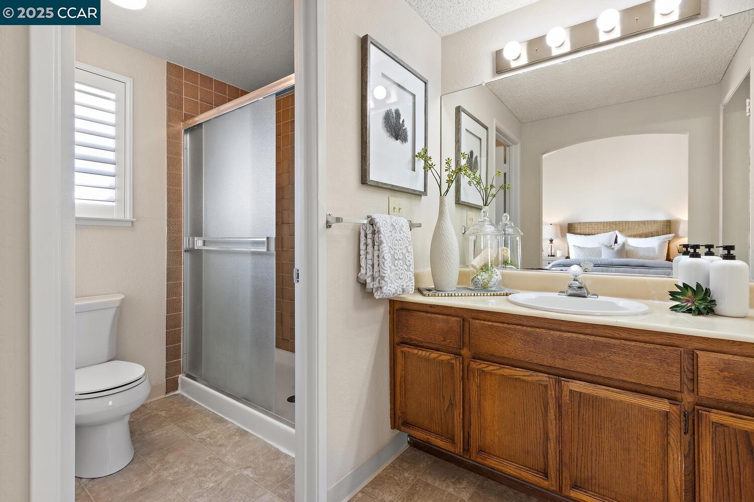 300 Lakehurst Dr, Martinez