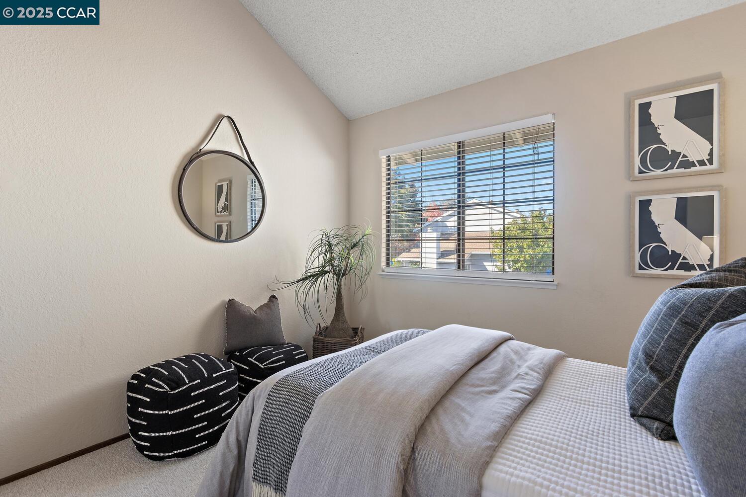 300 Lakehurst Dr, Martinez