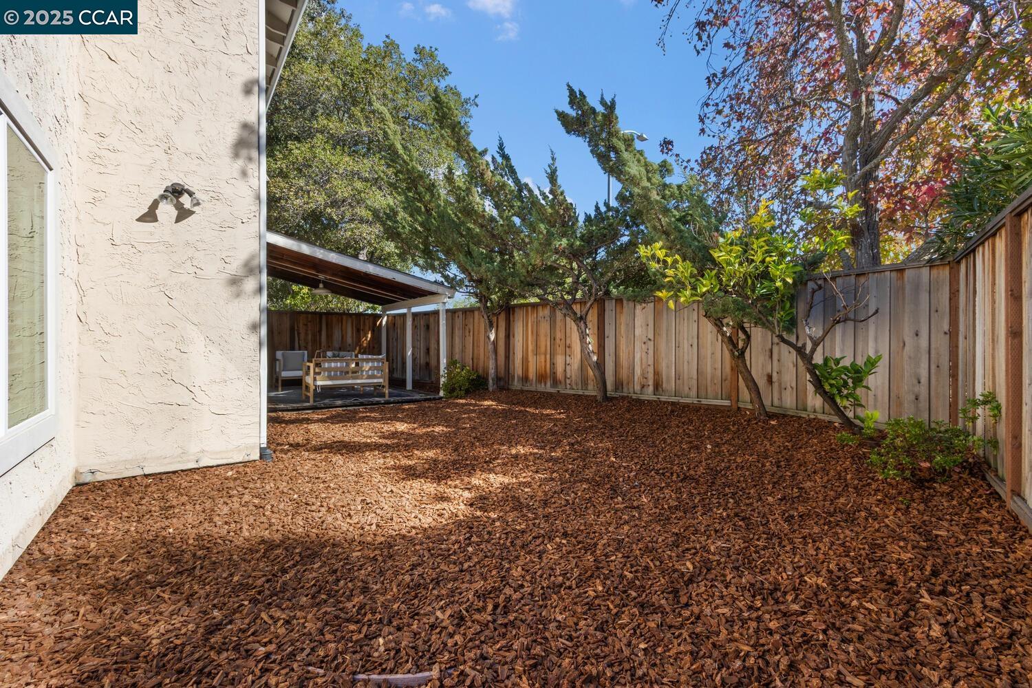 300 Lakehurst Dr, Martinez