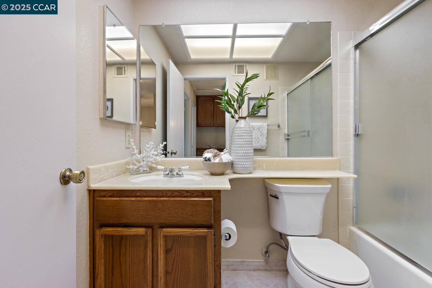 300 Lakehurst Dr, Martinez