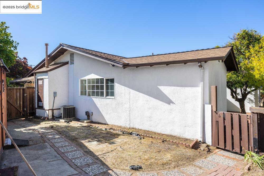 4137 Eden Ct