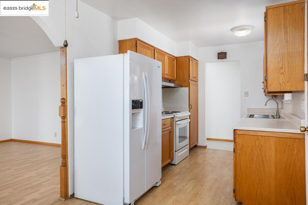 4137 Eden Ct