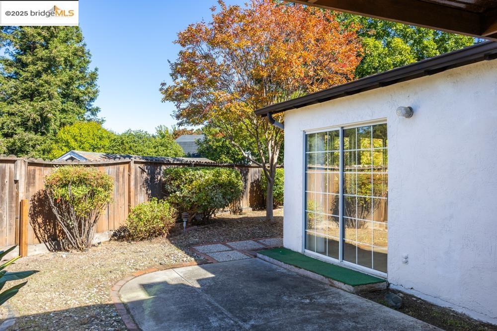4137 Eden Ct