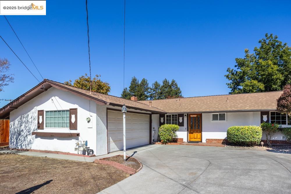 4137 Eden Ct
