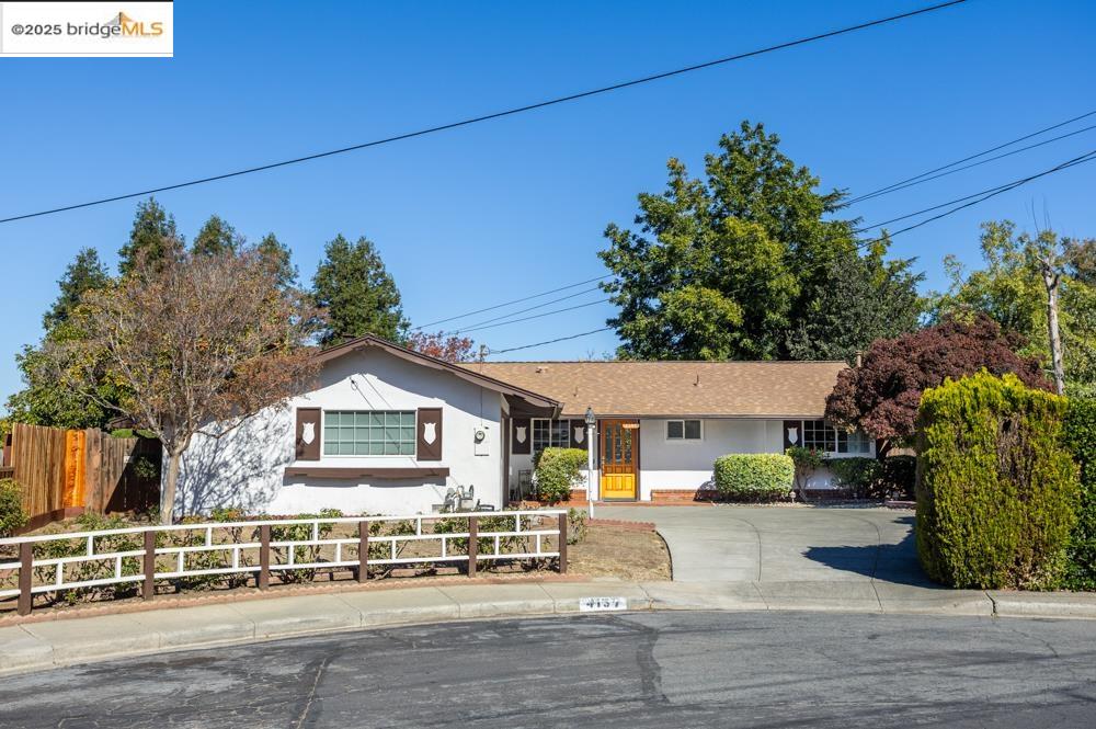 4137 Eden Ct