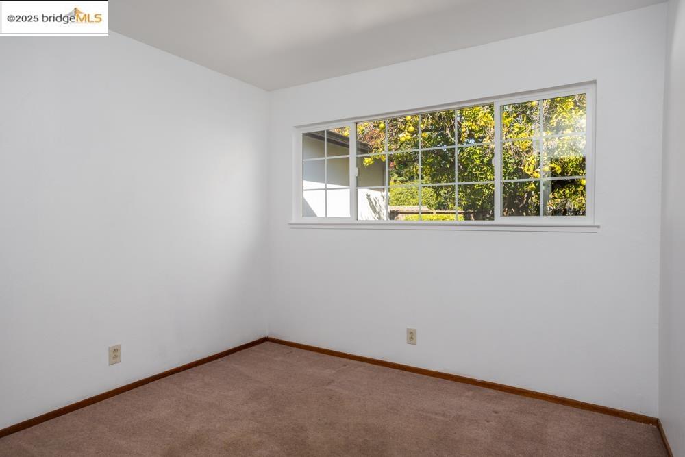 4137 Eden Ct