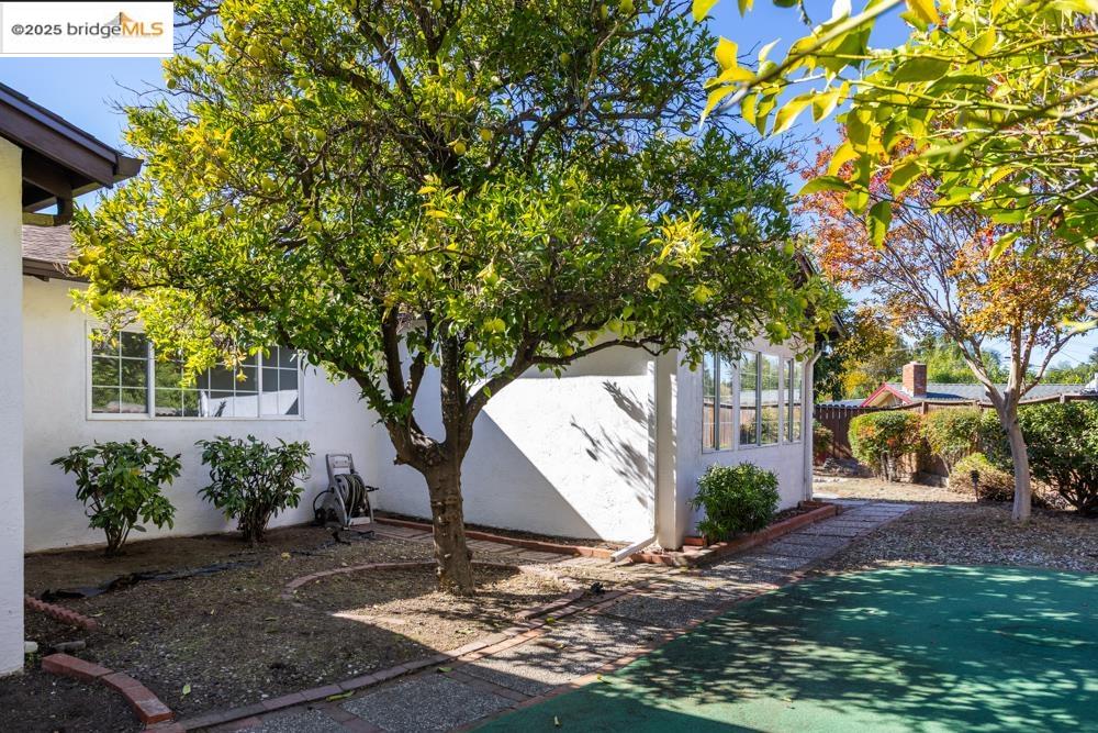 4137 Eden Ct