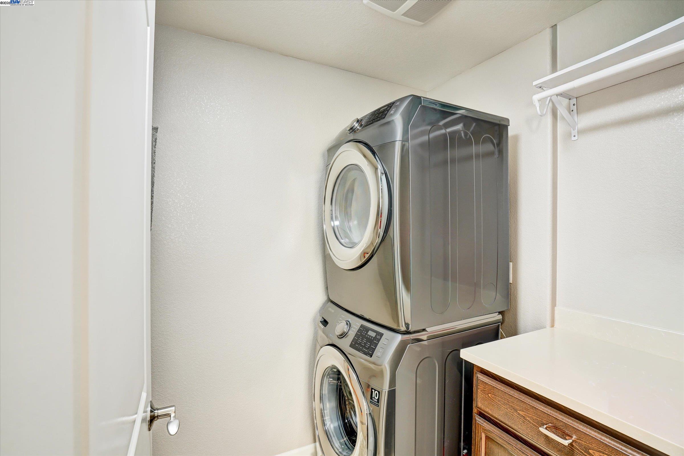 25 Heligan Ln # 9, Livermore Unit: 9