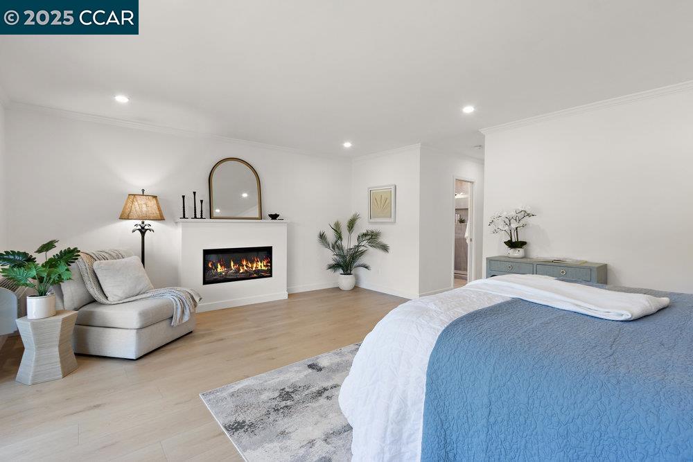 3434 Tice Creek Dr # 5