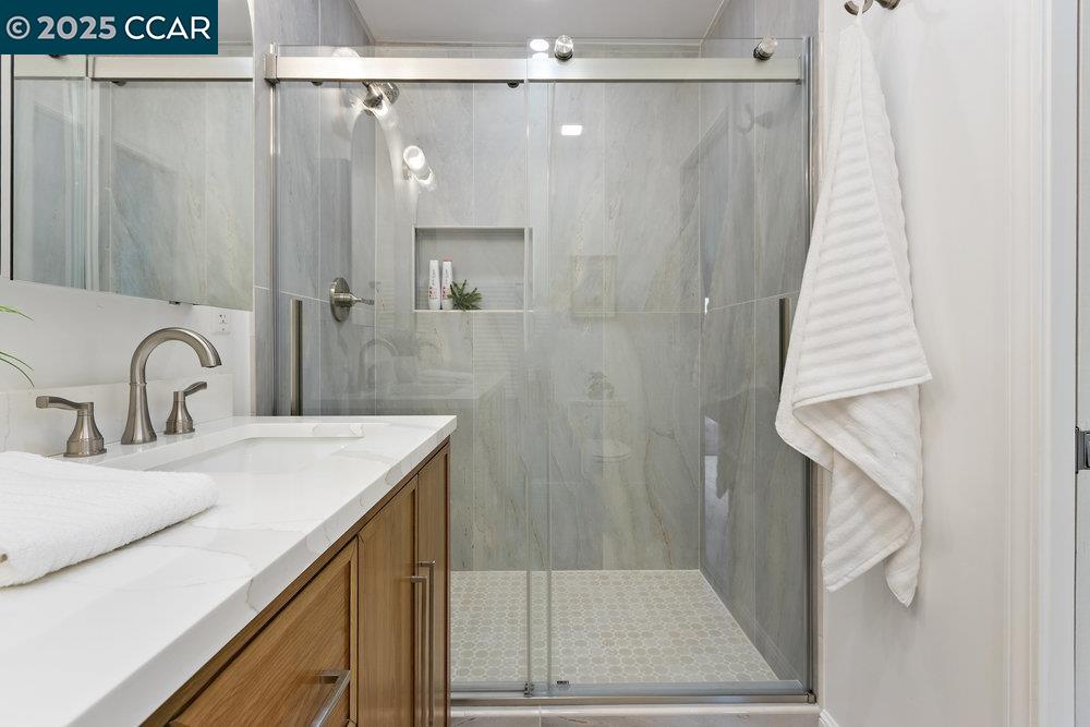 3434 Tice Creek Dr # 5