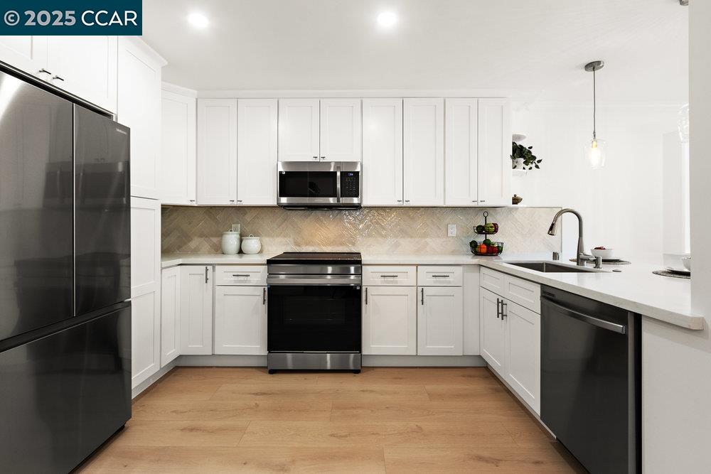 3434 Tice Creek Dr # 5