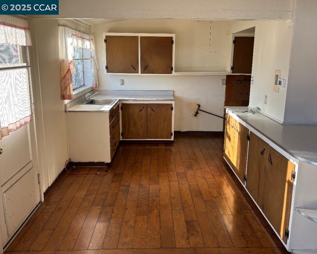1950 Solano Way