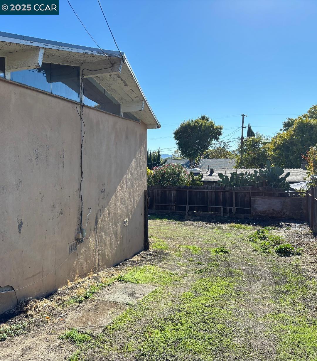 1950 Solano Way