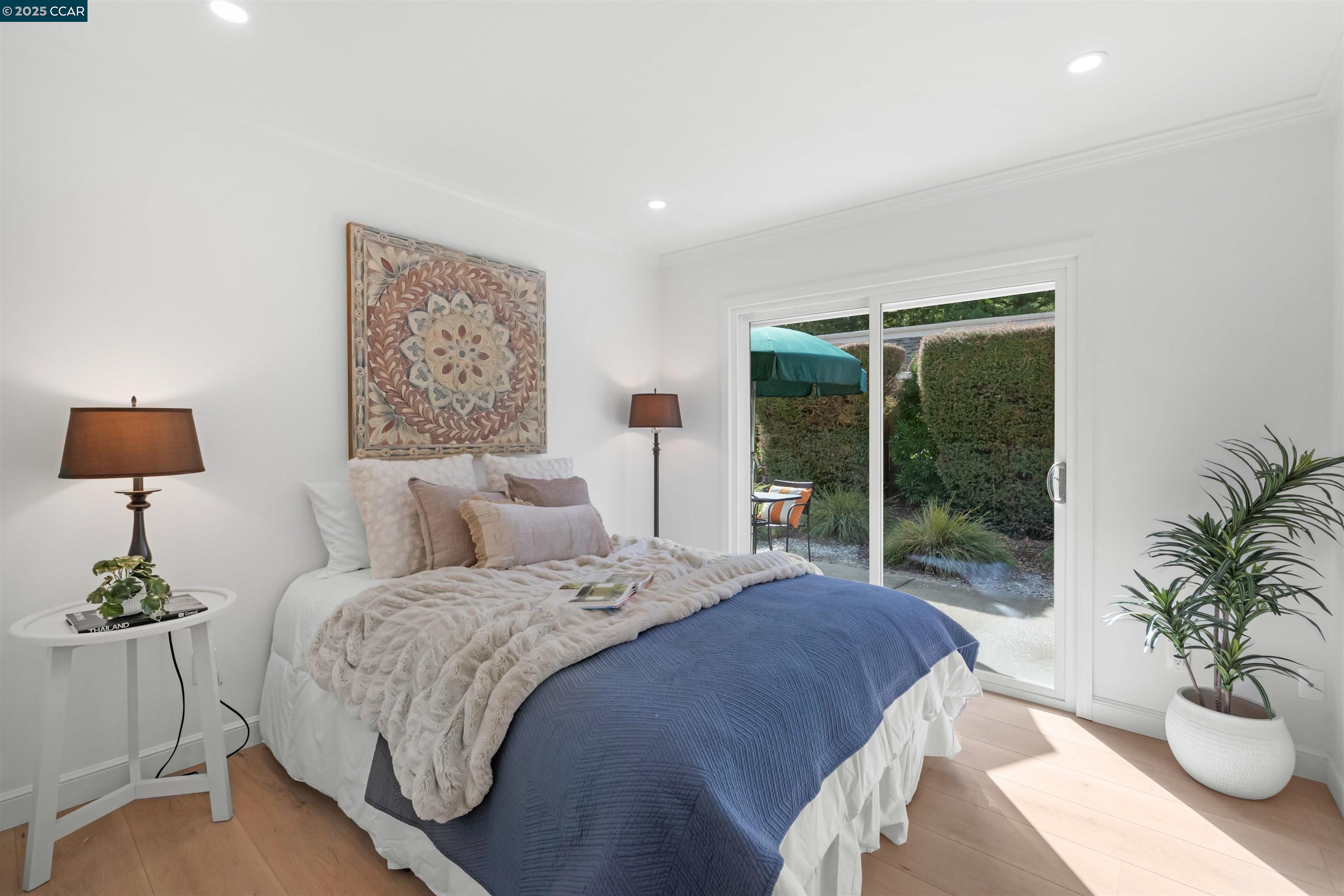 2933 Ptarmigan Dr # 3