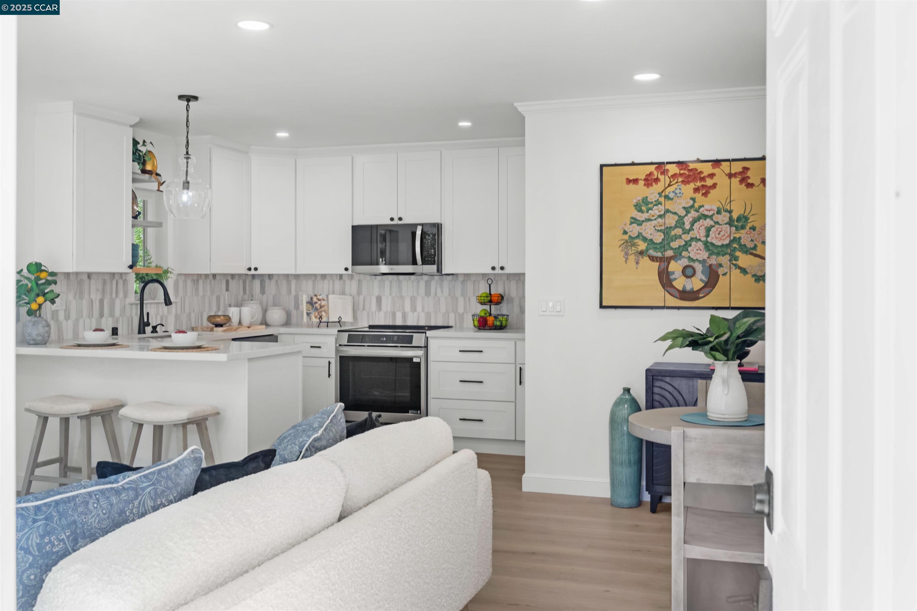 2933 Ptarmigan Dr # 3