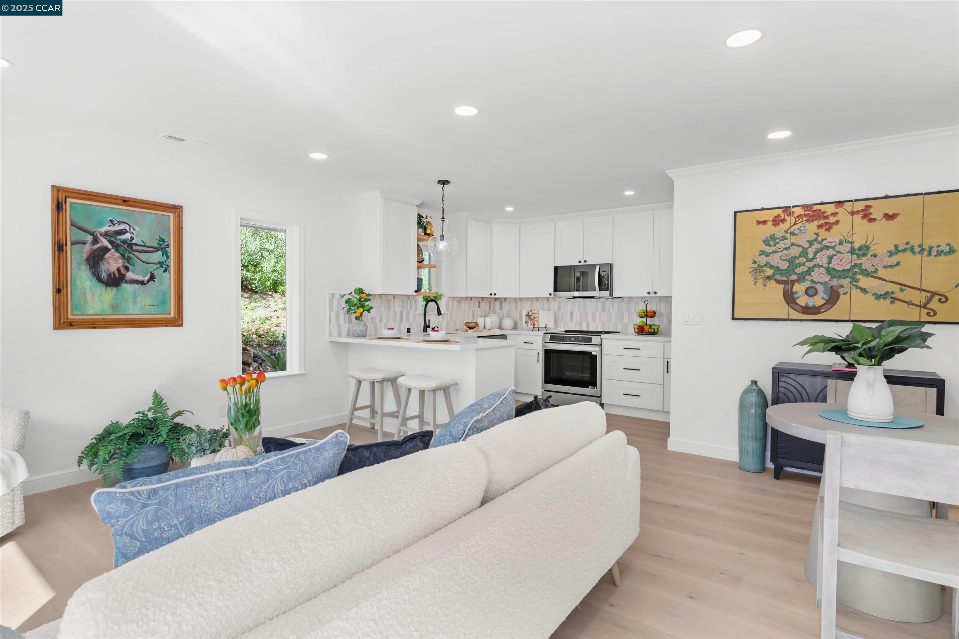 2933 Ptarmigan Dr # 3