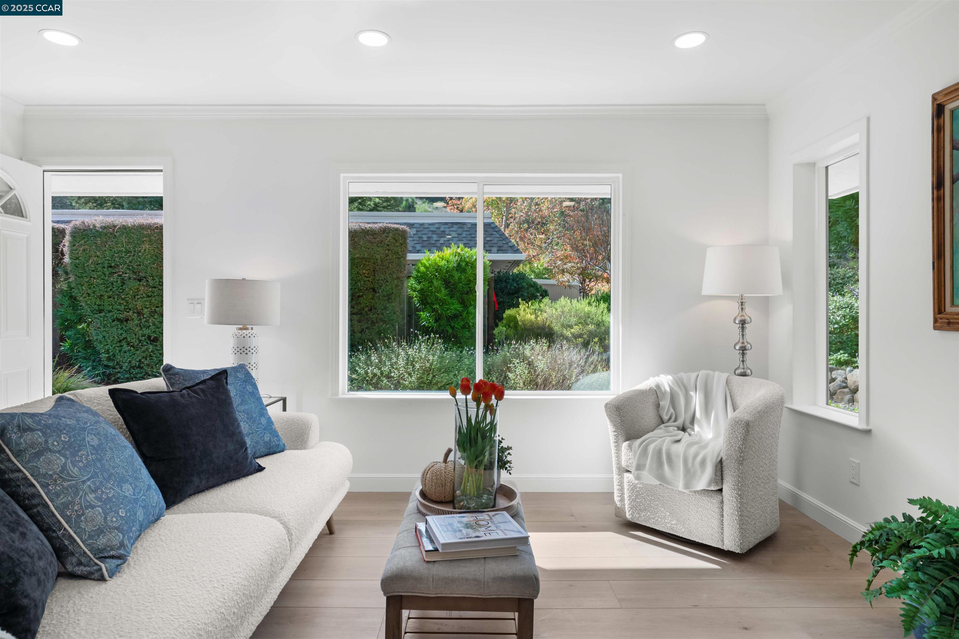 2933 Ptarmigan Dr # 3